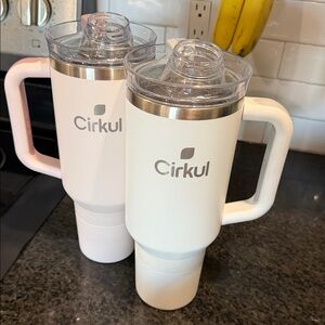 Cirkul White Insulated Tumbler with Handle